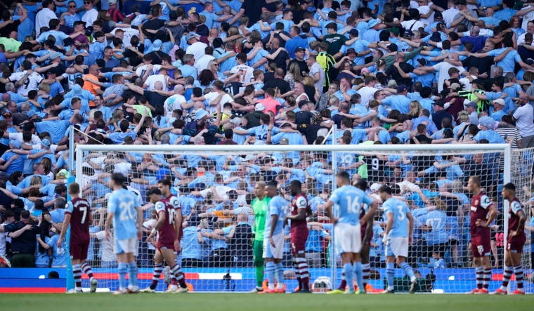 Manchester City win record fourth-straight Premier League title