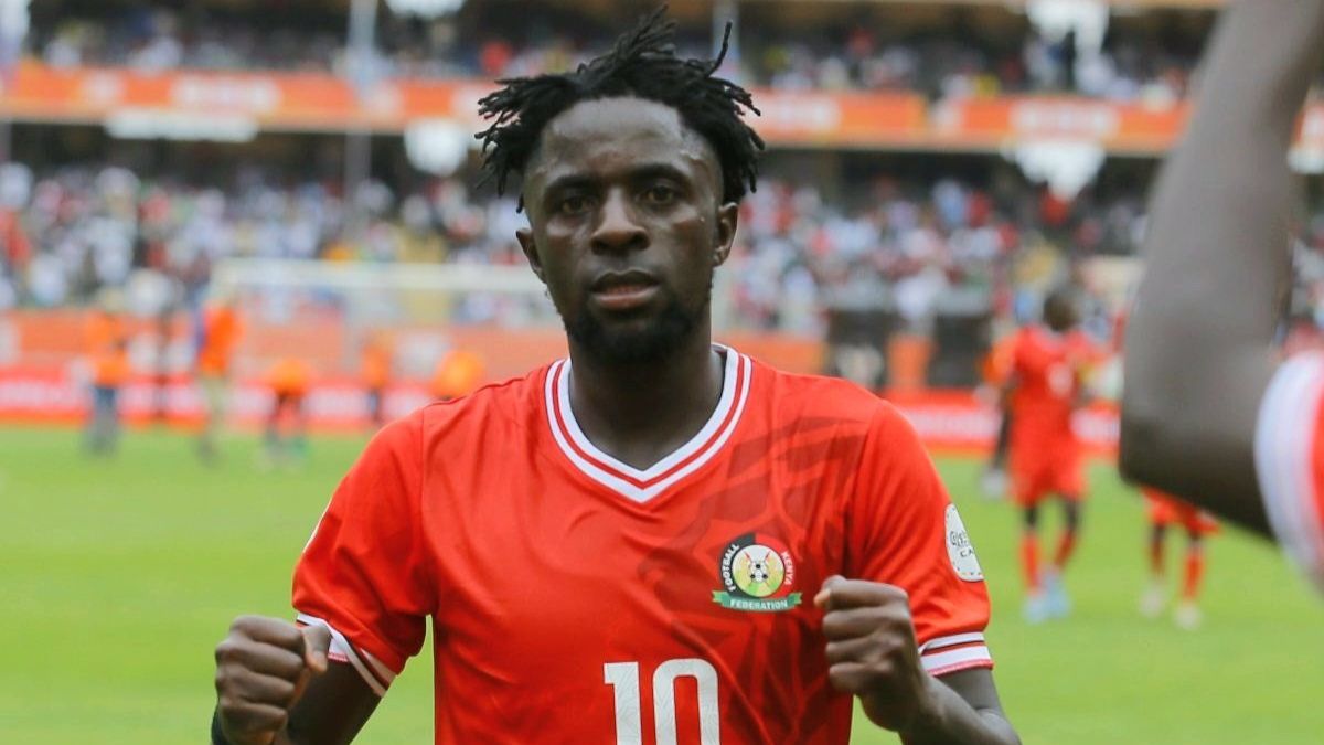 In their first African Nations Championship match, Kenya defeats two-time winners DR Congo 1-0, setting a new record.